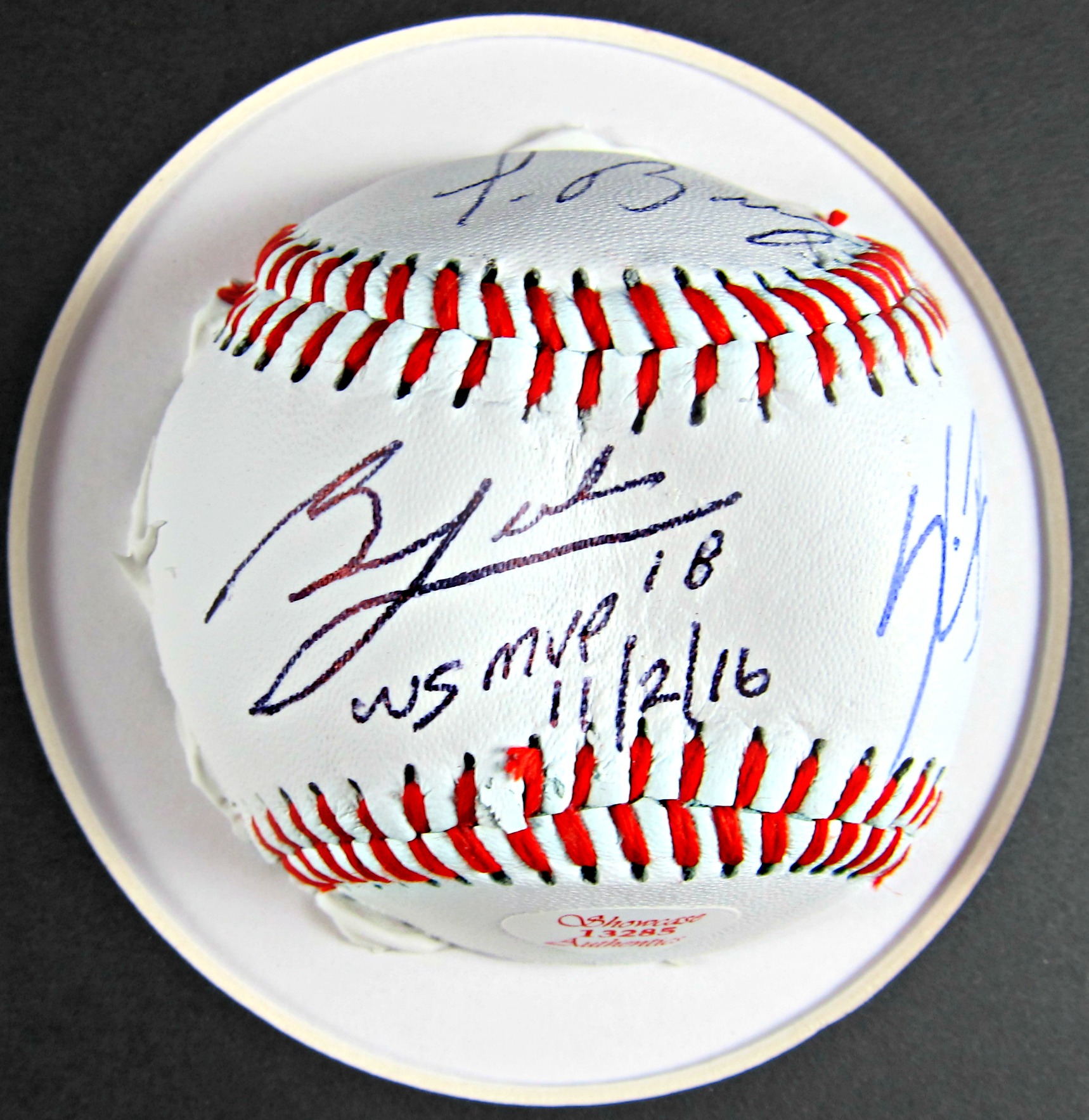 Chicago Cubs World Series Autographed Ball Display - Memorabilia Center