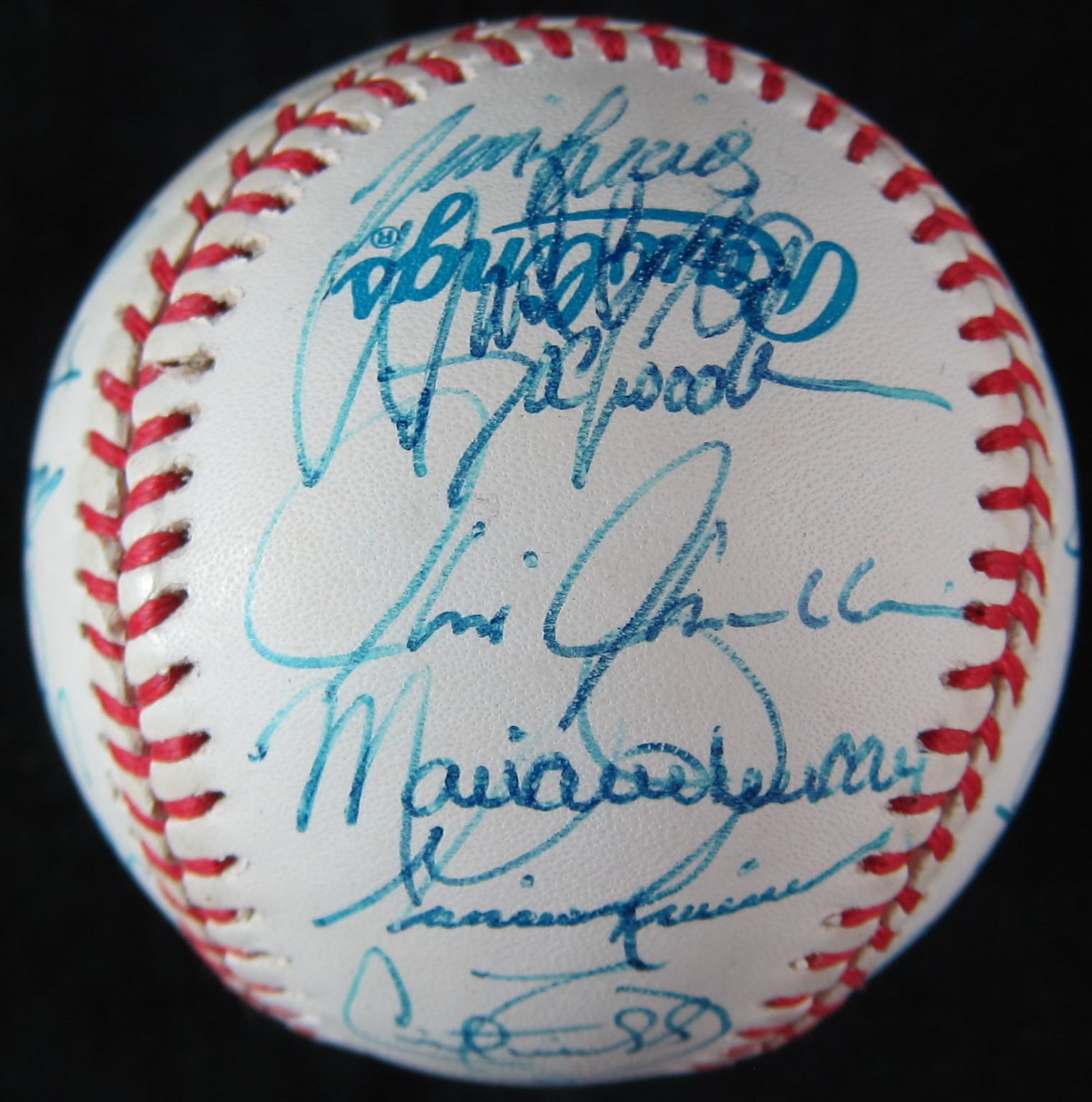 1996 New York Yankees Team Signed Baseball - Memorabilia Center