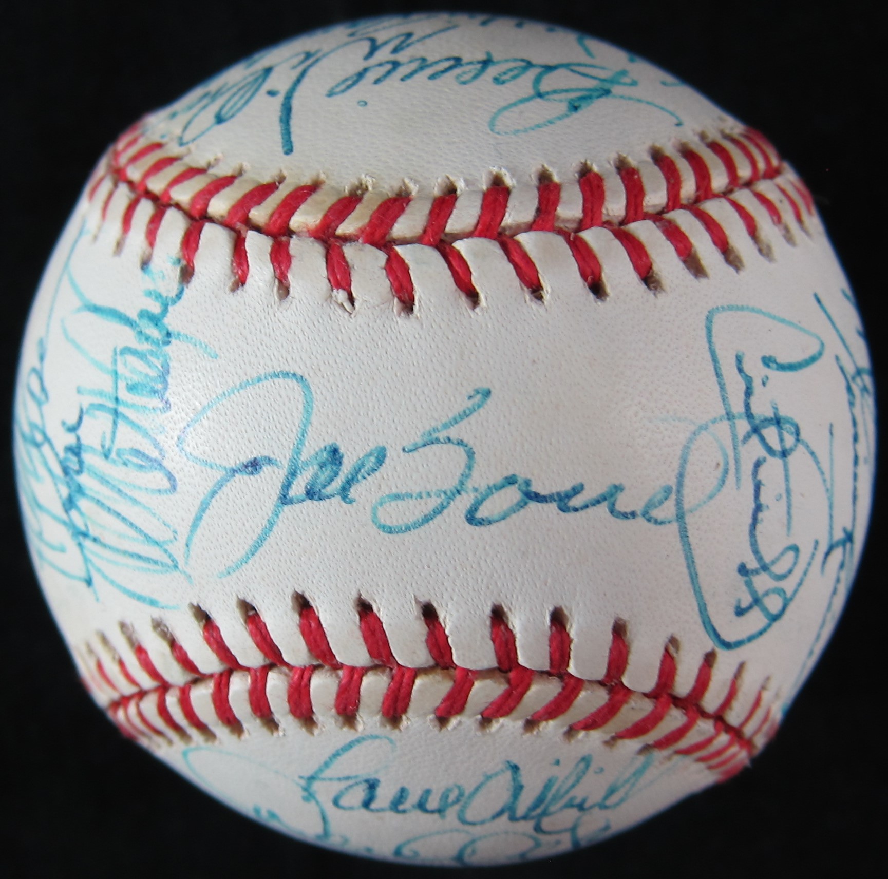 1996 Yankees LE Team-Signed All-Star Game Baseball By (19) Bernie Williams,  Cecil Fielder, David Cone, Darryl Strawberry, Jim Leyritz, Andy Pettitte  (JSA)