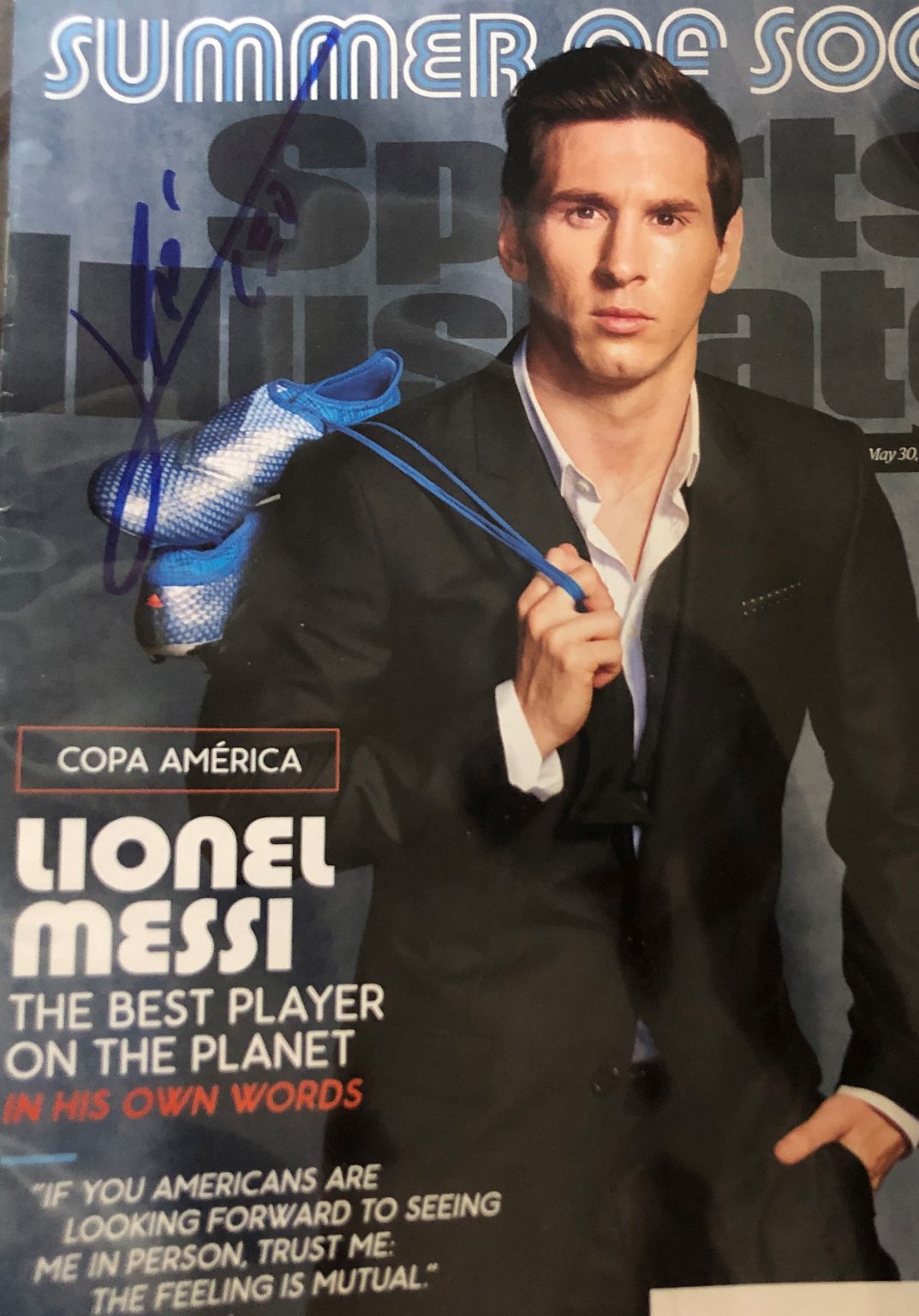 Lionel Messi Signed Magazine - Memorabilia Center