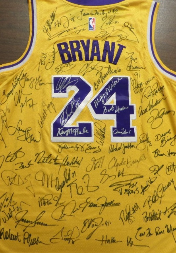 Kobe Bryant Los Angeles Lakers Autographed Yellow #24 Jersey